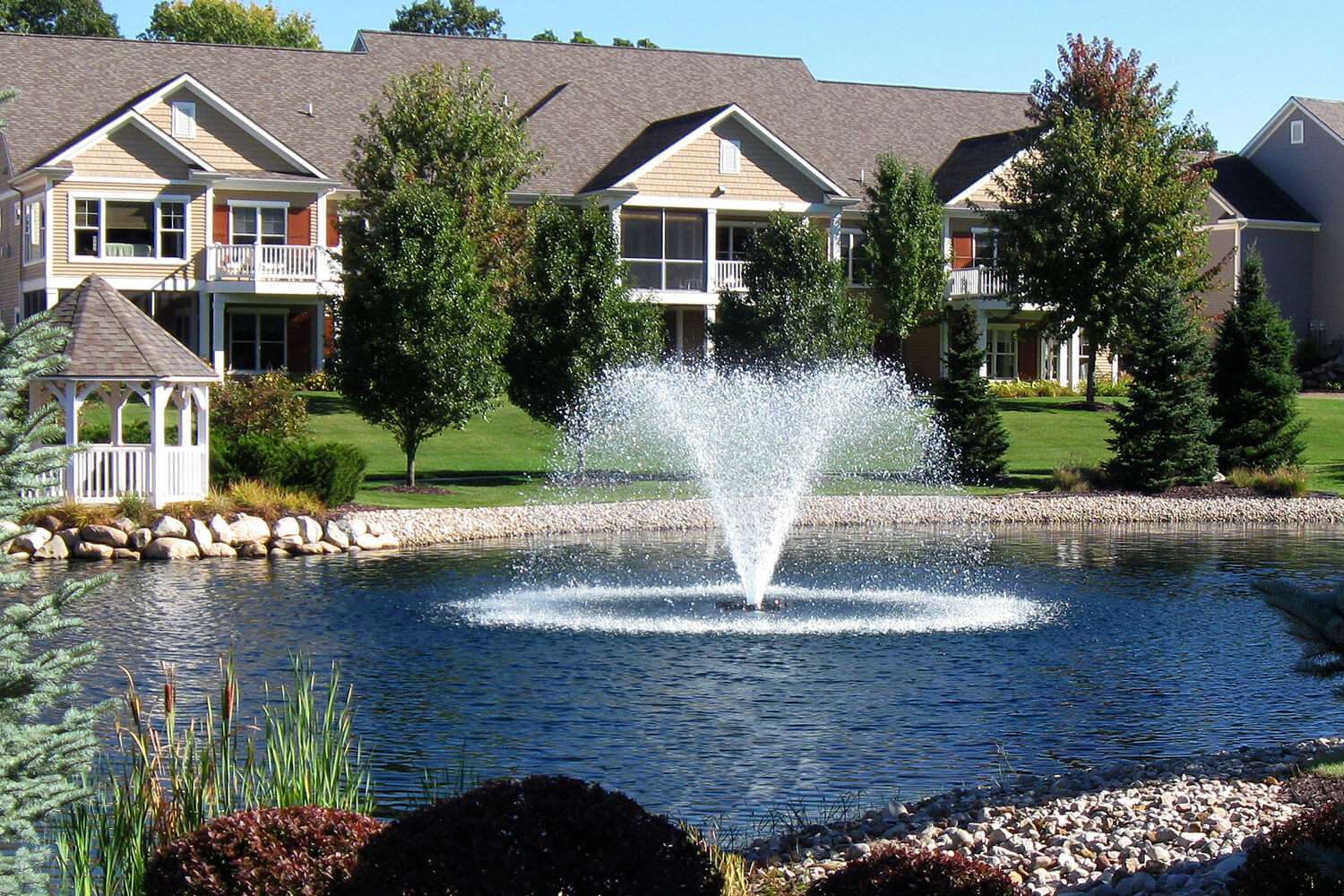 One of Otterbine's Gemini Aerating Fountains in a residential area